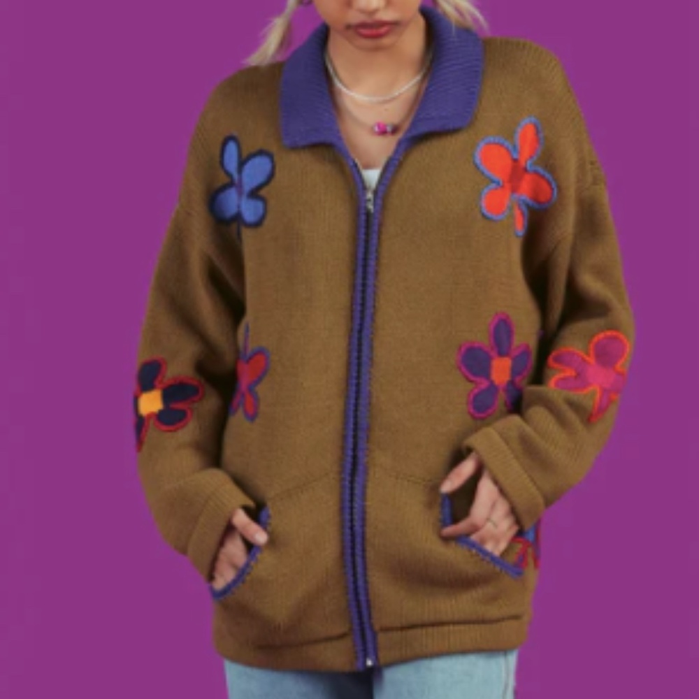FLOWER CARDIGAN - Picture 3 of 6